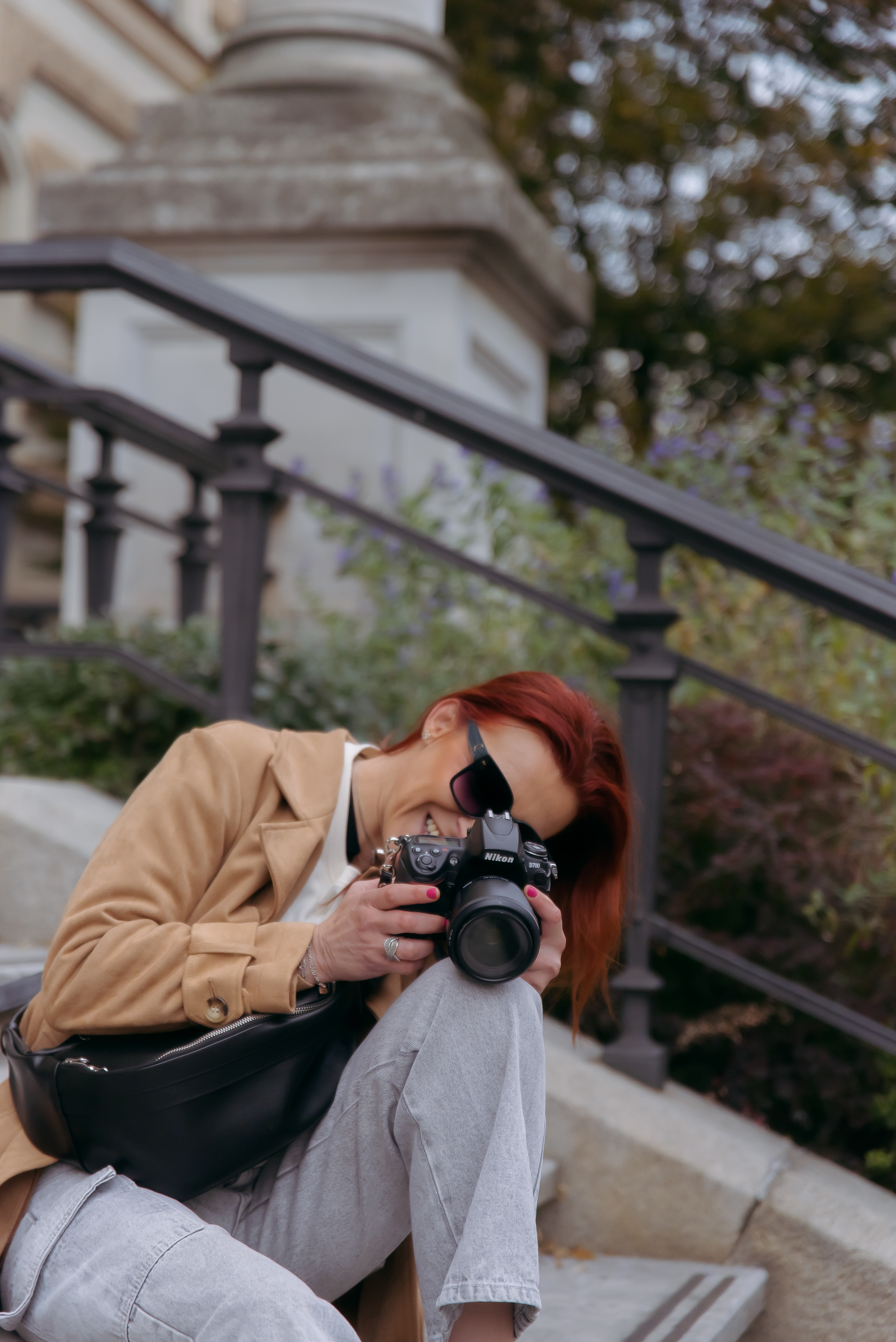 fotografická ledvinka cabela při fotografování ve městě